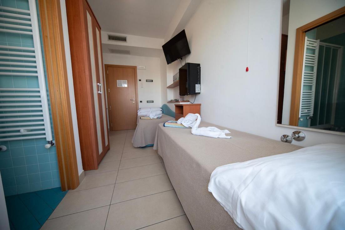 Hotel Abc Riccione Exterior photo