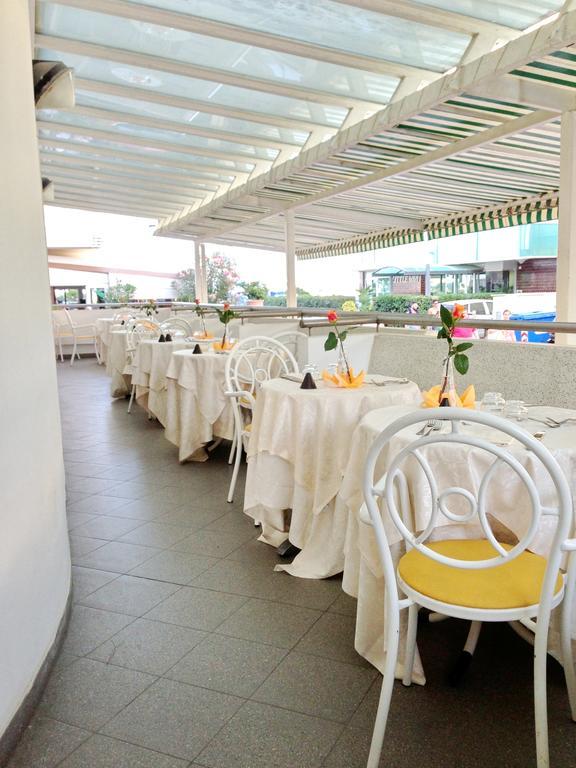 Hotel Abc Riccione Exterior photo
